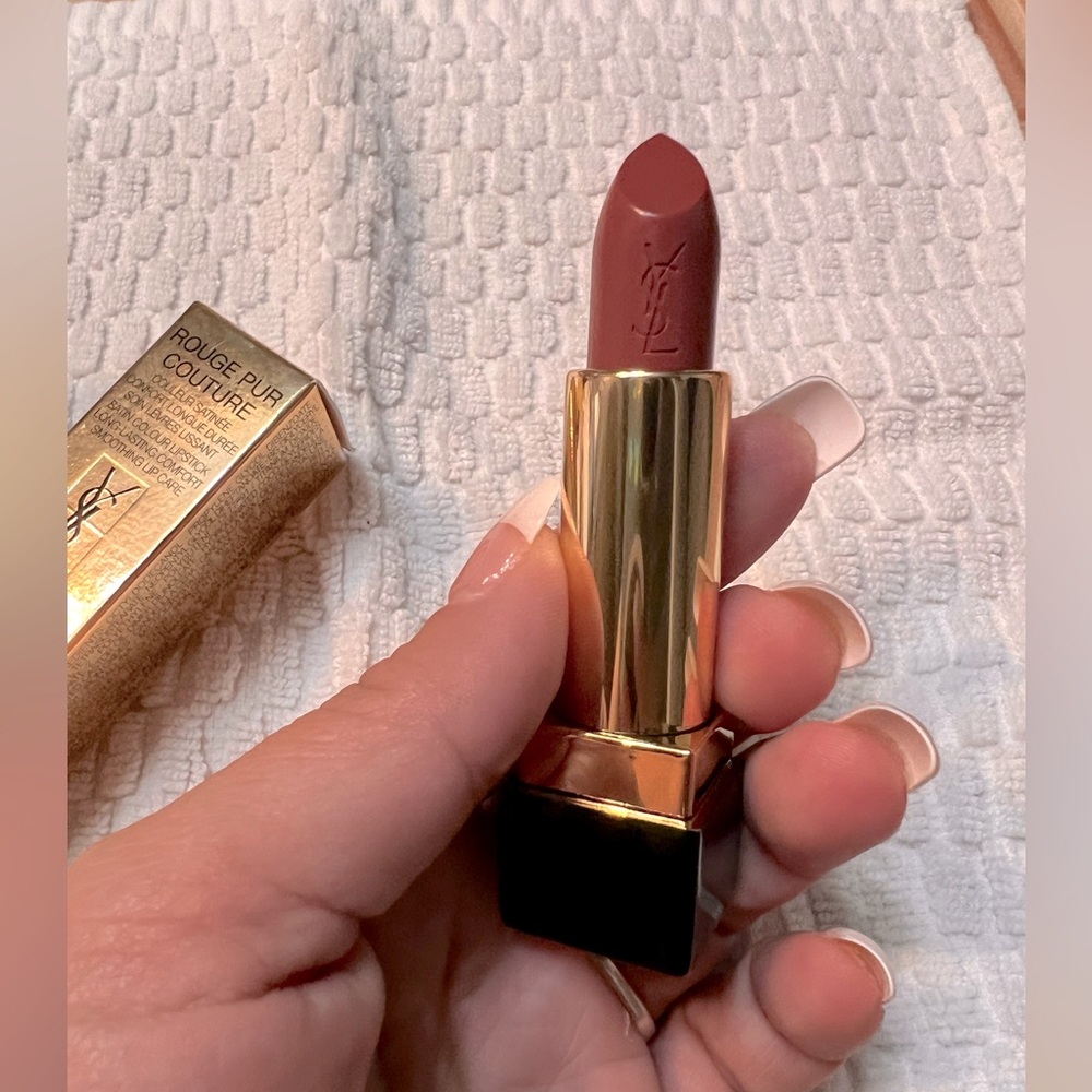 💄🤍YSL-Rouge Pur Couture Caring Satin Lipstick